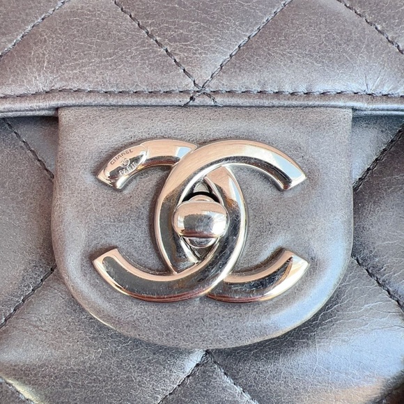 Chanel CC Delivery Tote Quilted Glazed Calfskin Small - Picture 4 of 8